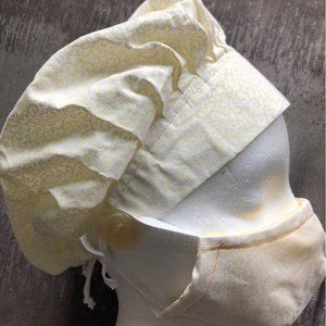 Women's Adjustable Surgical Bouffant/Cap w Buttons Yellow Lace